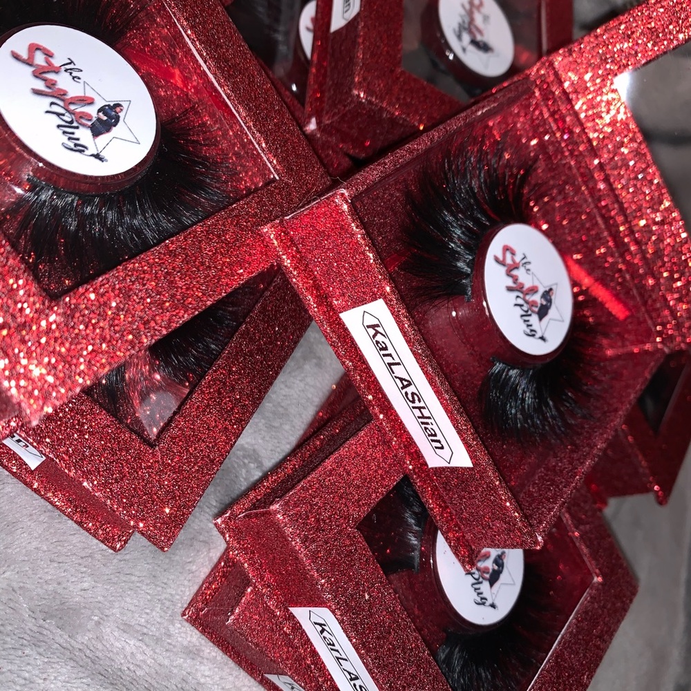 StylePlug Lashes - Picture 3 of 4
